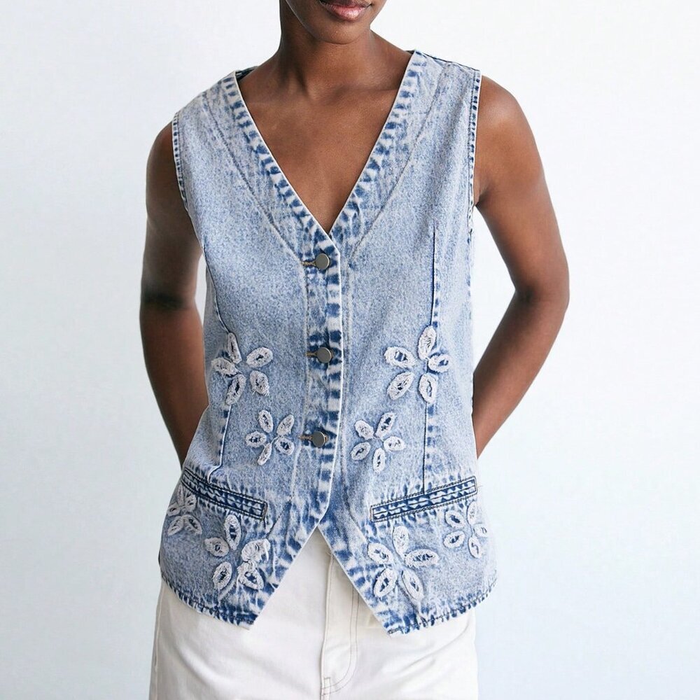 Light Wash Casual Women's Washed Floral Pattern Front Button Denim Vest - Picture 5 of 8
